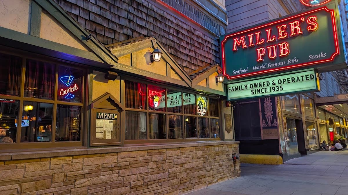 Miller's Pub — Chicago Loop, Chicago