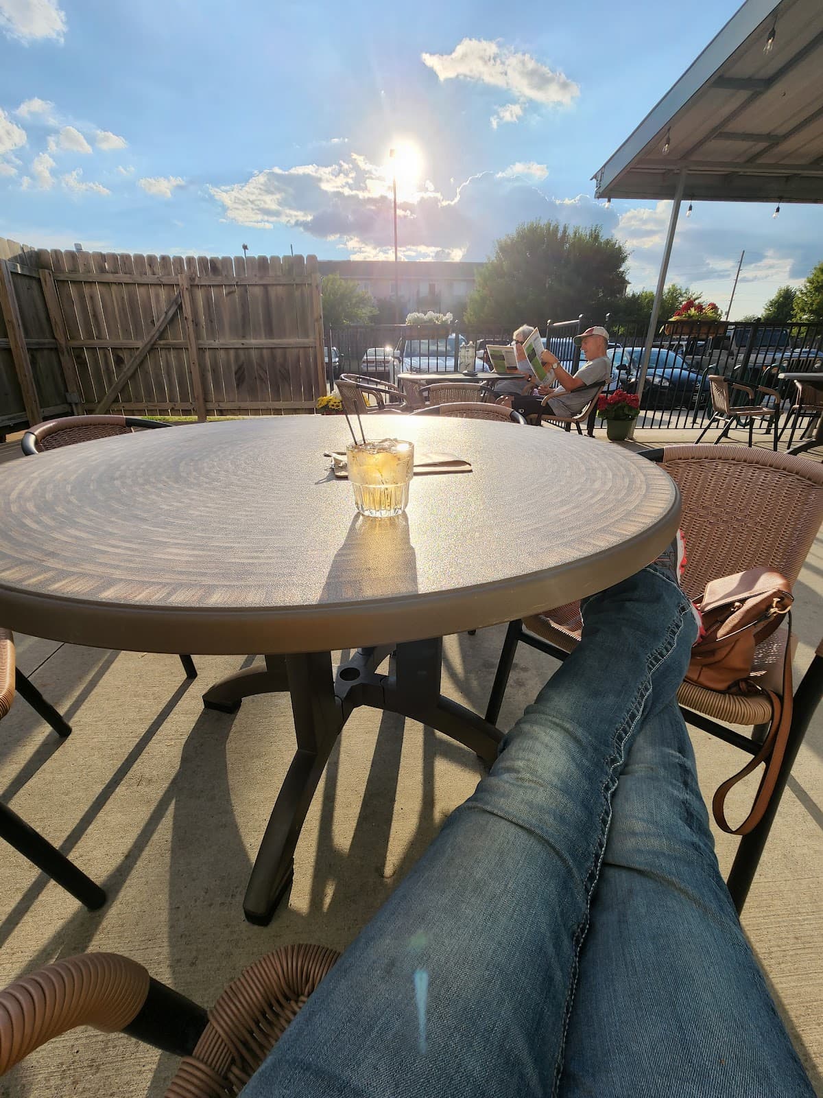 Mickey's Irish Pub Waukee — Des Moines