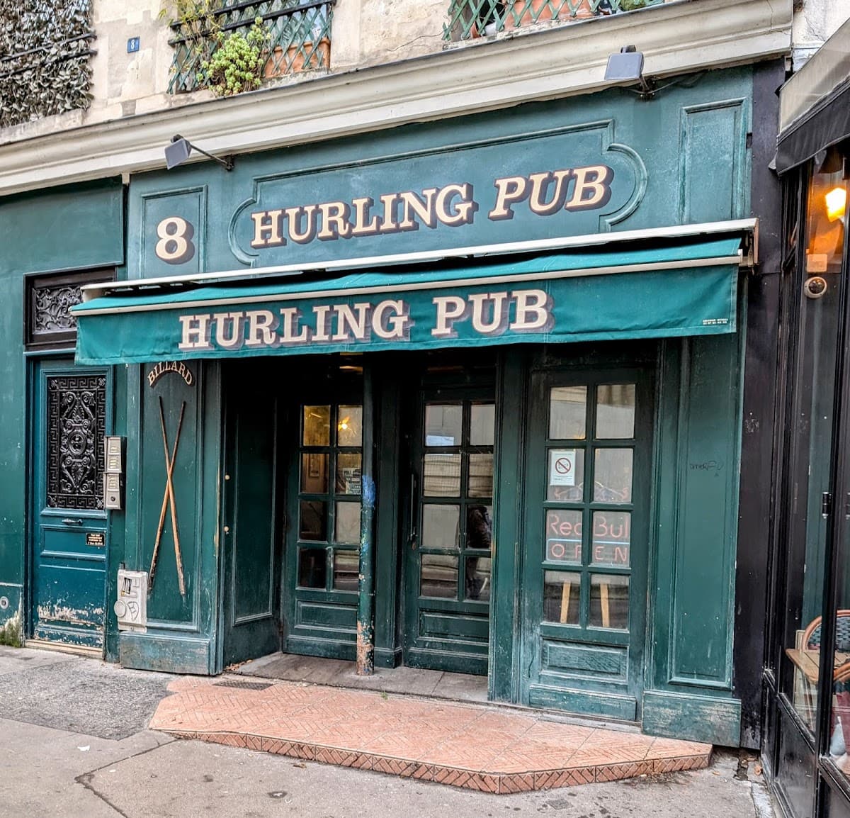 Hurling Pub — Paris