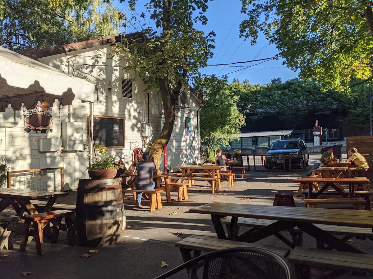 Goose Hollow Inn — Goose Hollow, Portland