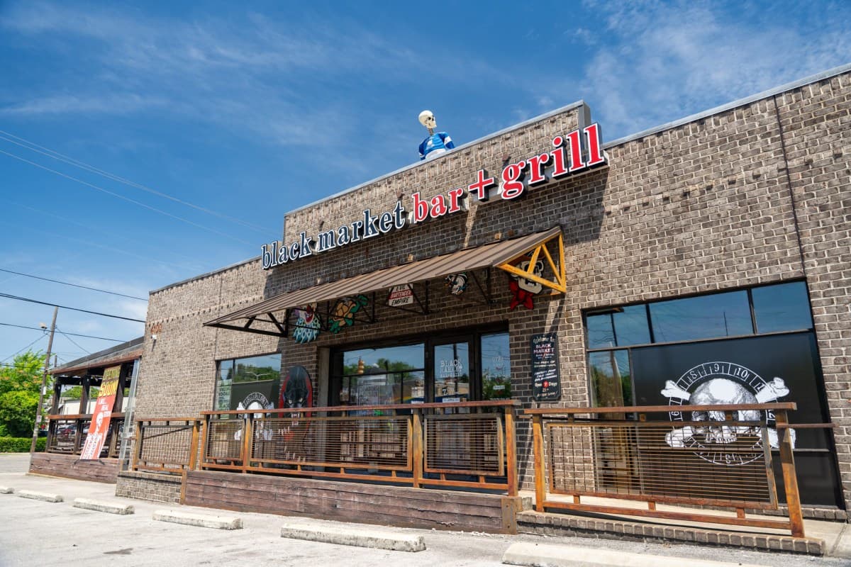 Black Market Bar+Grill (Avondale)