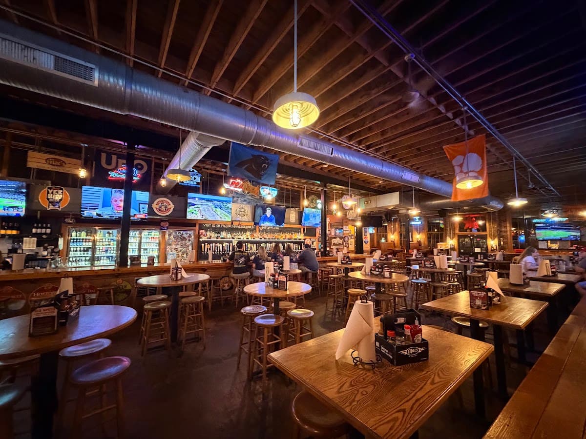 Mac's Speed Shop — Payne-Logan, Greenville
