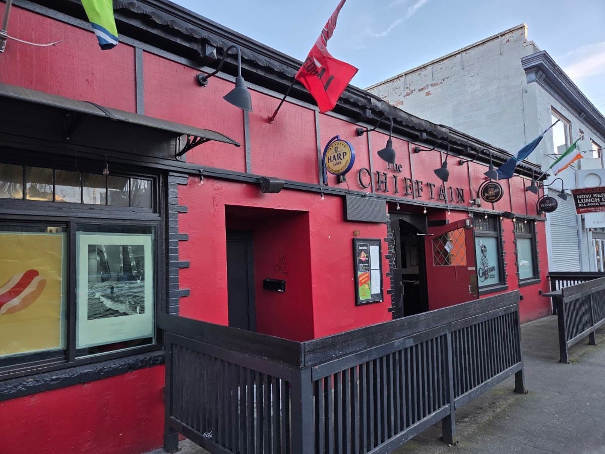 Chieftain Irish Pub & Restaurant