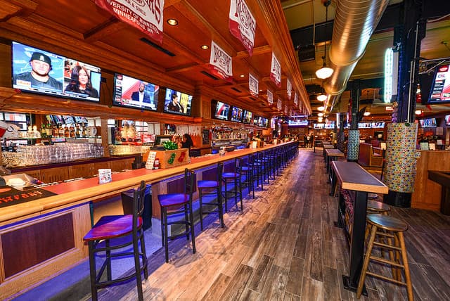 Brothers Bar & Grill