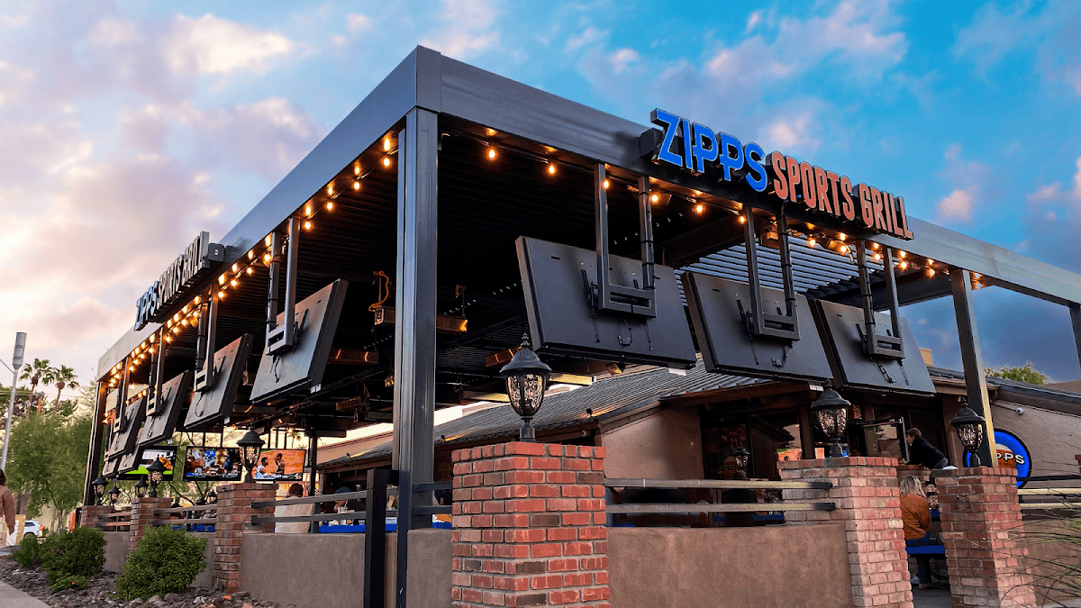 Zipps Sports Grill — South Scottsdale, Phoenix