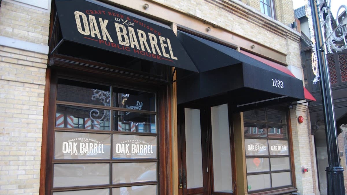 Oak Barrel Public House — Westown, Milwaukee
